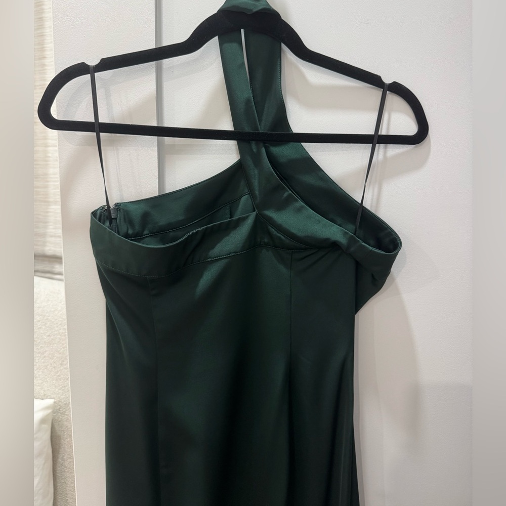 NBD ‘Evan Gown’ in EMERALD GREEN - Picture 5 of 5